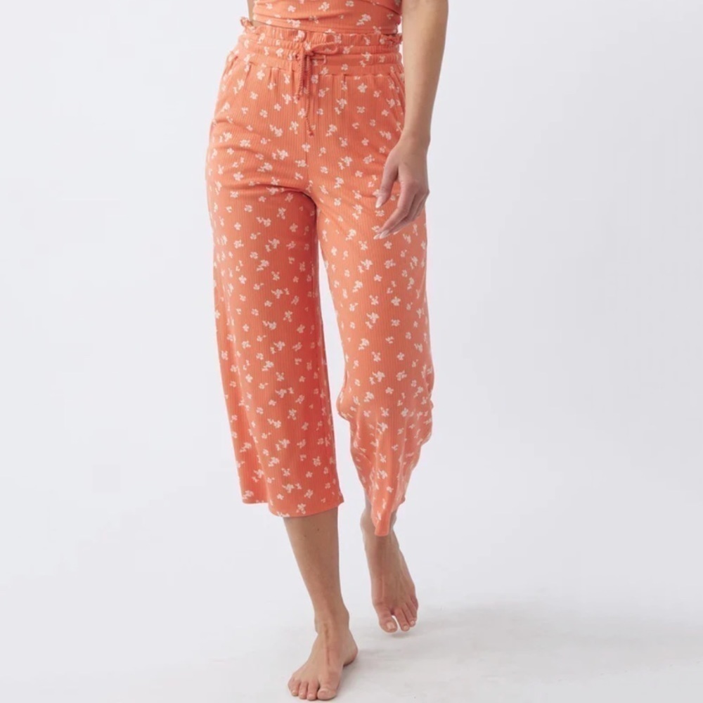 NWT O’Neill Seashore Knit Printed Rib Cropped Pants in Hot Coral